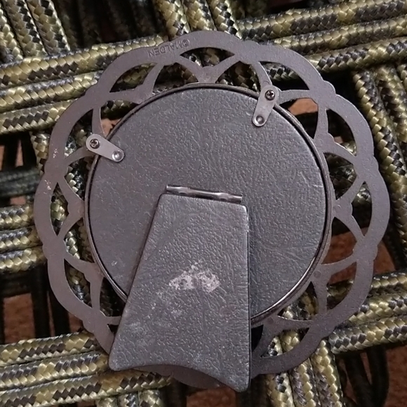 Frame - Picture 2 of 2